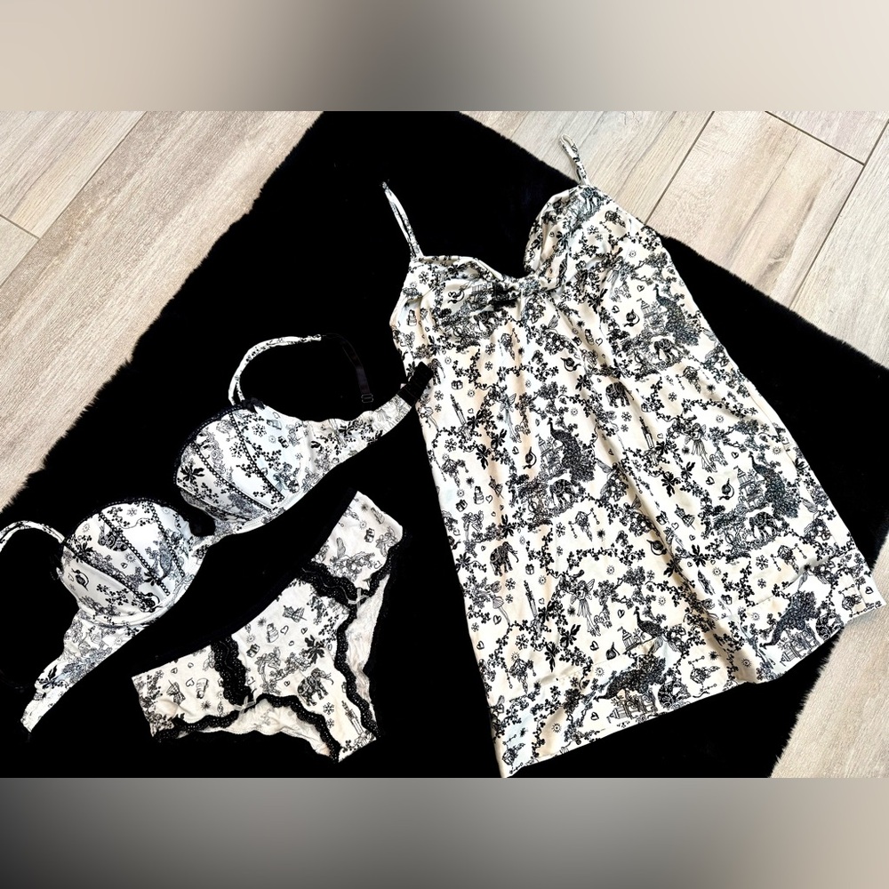 3Pc 34D/M VS Victoria’s Secret Sexy little thing Y2K Vintage mermaid blackWhite